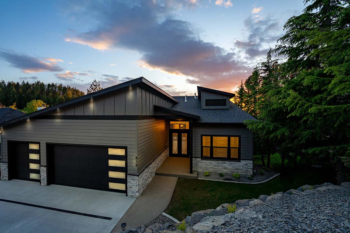 exterior front view of 815 Bailey luxury home
